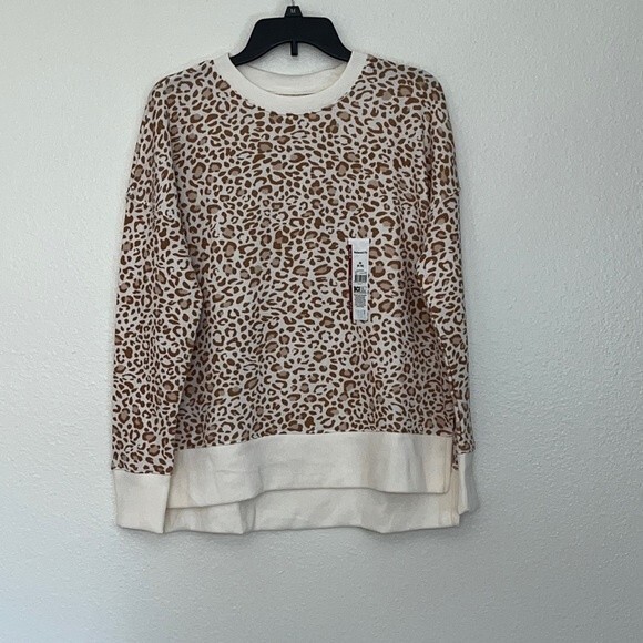 Time and Tru Woman’s Leopard Animal Print Sweatshirt NWT - Picture 1 of 10